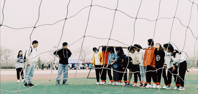 【完满班级】生命因运动精彩 体育让梦想成真——外国语言文学系英语2006班、经贸2001班完满班级活动