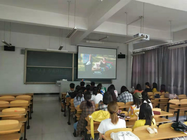 【完满班级】绚丽青春 经年遇见最美的你——经济与管理学院九月完满班级活动纪实（四）