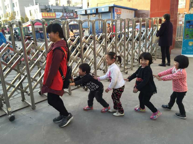 市民课堂第100期：我院青年志愿者联合会走进太谷县第二、第三幼儿园开展一小时课堂