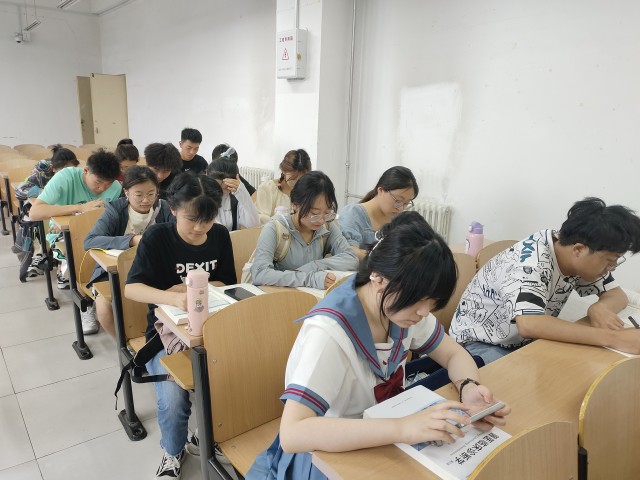 【完满团支部】翻转课堂 思维导图大比拼——远景学院远景2107班完满团支部活动