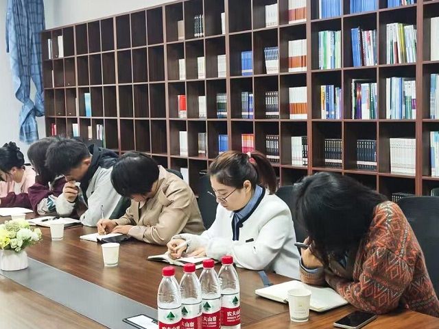 聚焦完满促成长 凝心聚力共发展——食品与环境学院开展完满教育工作调研座谈会