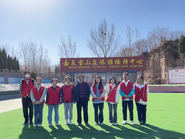 基地重回访 志愿再出发——“智·惠农”专项志愿服务队