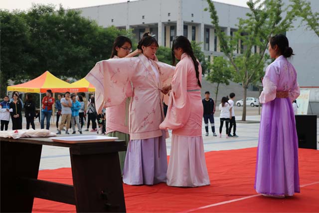 【缤纷百团】月舞之夜 舞动全场——感舞社第一届“月之舞”专场演出