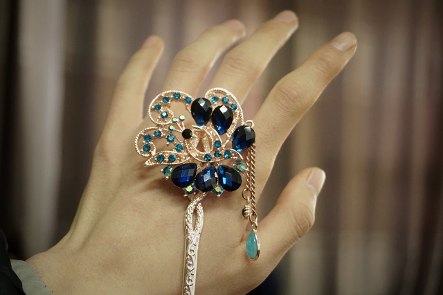 【完满班级】新意流转于心间 旧物转变于指尖——环科系动医1703班举办“创”享青春完满班级活动