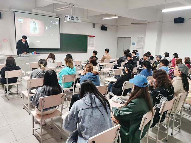 【完满班级】齐心协力 奋力拼搏——艺术传媒学院视觉1803班体育精神电影赏析