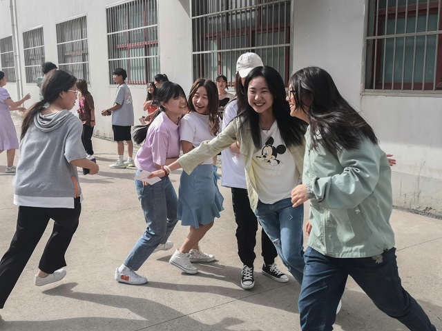 穿越时光 回到梦开始的起点——青藤书院举办“你好 旧时光”第121期周末文化广场