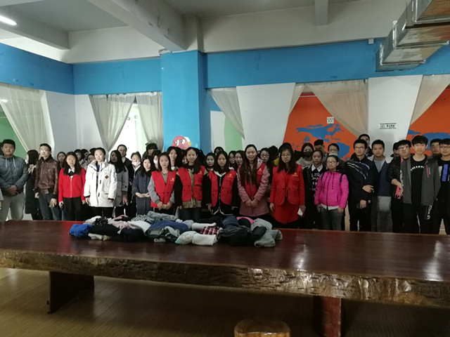 【完满班级】爱心暖寒冬 崇尚健康生活——淬炼商学院举办“善行青春”主题活动（五十）