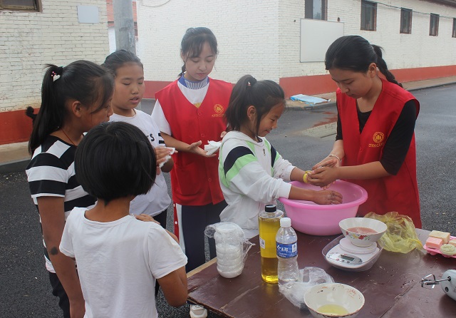 保酵护环倡环保 青年力行让青山更青——远景学院“青春心向党 建功新时代专项志愿服务队”三下乡之行