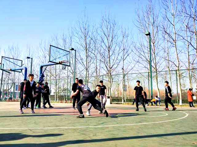 青春飞扬 迎“篮”而上——软件1801、软件1802篮球友谊赛