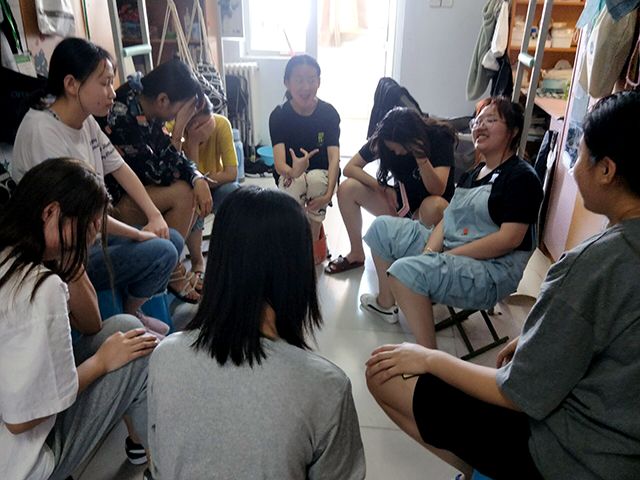 【完满班级】用语言掀起头脑巨浪——艺术传媒学院视觉1901“天黑请闭眼”狼人杀完满班级活动