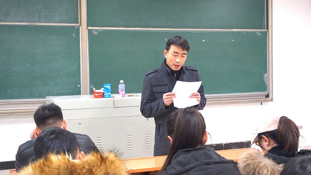 顾往展今得过错 喜忧参半更发奋——食品与环境学院社团部生活自律部期末总结大会