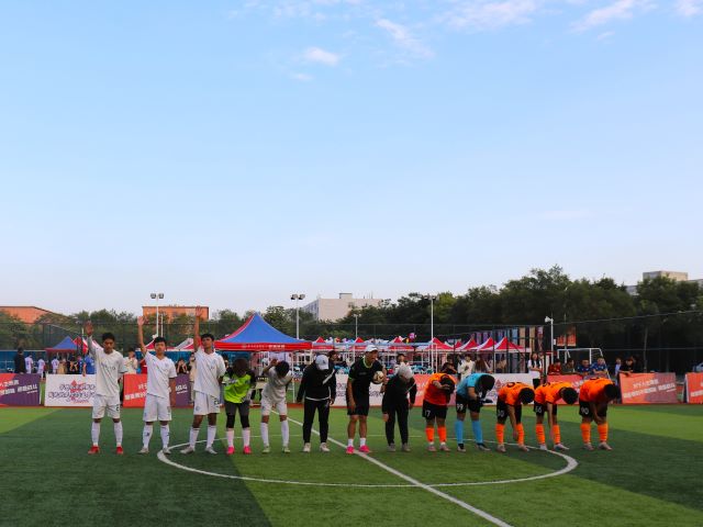 全胜战绩!大数据学院、信息工程学院摘得第六届“新生杯”足球联赛桂冠!