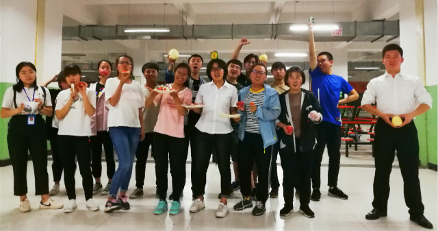 【完满班级】缤纷水果 拼出班级新蓝图——食品与环境学院园林1702班举办完满班级活动