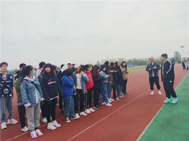 【完满班级】爱心接力 乐善公益——食品与环境学院食安1902班完满班级活动