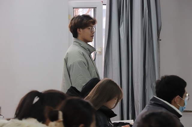 学长计划第942期:文明社交蓝图 你我携手共绘——经济与管理学院开展“大学生文明形象塑造和社交礼仪”学长计划第十期第九讲