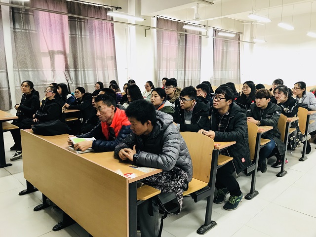 【完满班级】公益 在我身边的艺术——环境科学与食品工程系动医1602班举办班级观影新视角活动