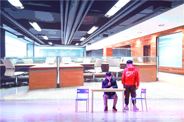 第100期乌马河周末文化广场“汇彩色之力 幸不负青春”主题晚会圆满落幕