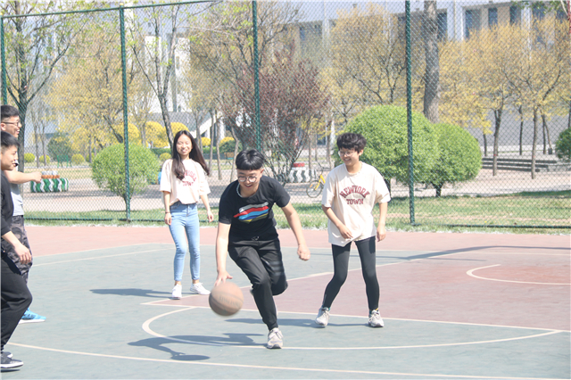 【主题团日】不忘“五四”新时代 预演未来树新风——经济与管理学院17级物流、经管、资产班级专业举办“五四”主题团日活动