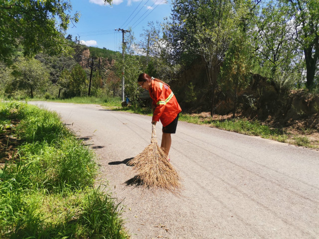 【暑期社会实践】 爱心接力 乐善公益 ——外语系学子暑期社会实践纪实（八）