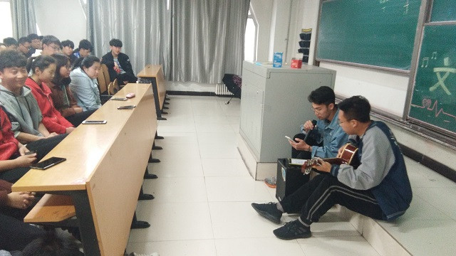 【完满班级】青春梦想 活力飞Young ——淬炼商学院四月完满班级主题活动（九）