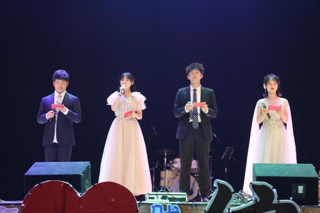 新一起点 新一梦想——智能工程学院第七届秀出自我新生联欢晚会