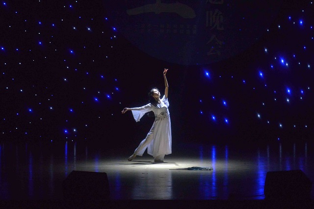 【社团巡礼节】“DREAM·星空”主题晚会精彩上演 信院学子追忆青春时光