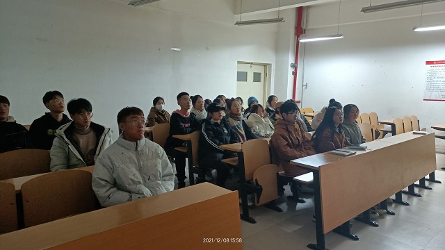 【完满班级】《活着》观影活动——大数据学院、信息工程学院数字2001班完满班级活动