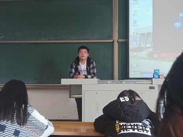 【完满班级】雷锋精神 青年风采——食品与环境学院动医1802班完满班级活动