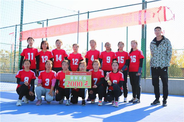 第六届“至强杯”排球联赛顺利举办