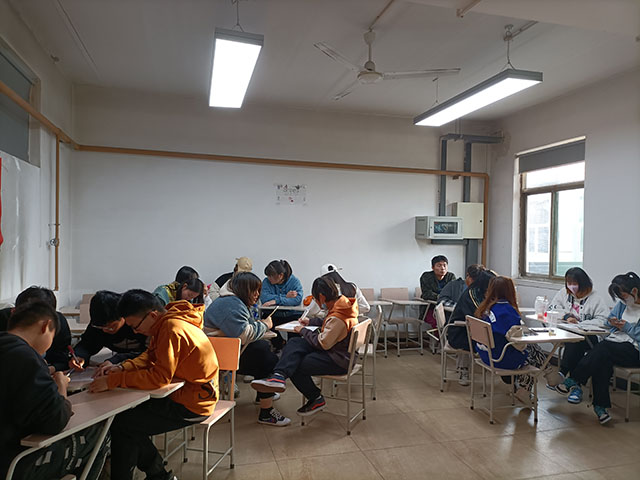 【完满班级】手绘风筝 创意无限——远景2006班4月完满班级活动