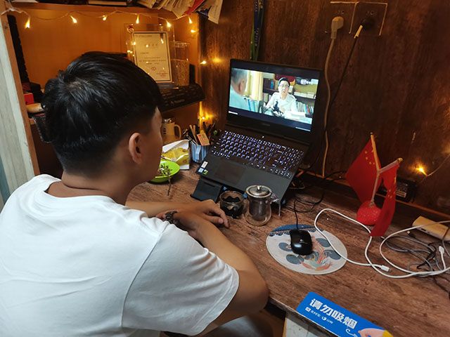 【完满班级】无私奉献 感谢师恩——艺术传媒学院环设1904举办观影活动