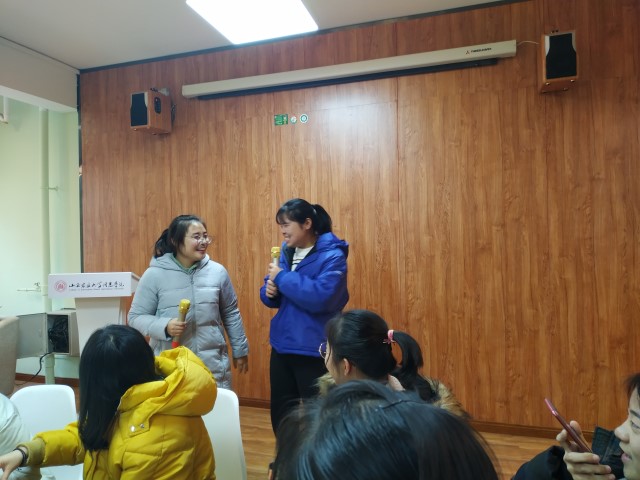 【完满班级】“艺”见钟情 “音”你而美——外国语言文学系英语1803班、1804班12月完满班级活动