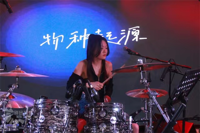 摇滚无界限 快乐无极限——“爱与诚”的“诀别诗”