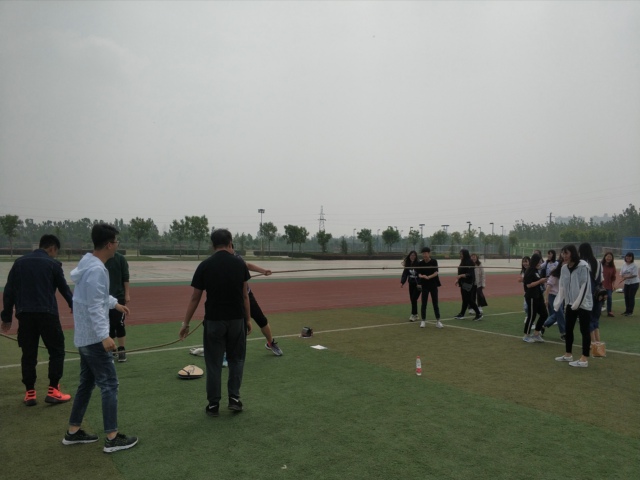 【完满班级】聚班级力量 赛出风格——艺术传媒学院2017级拔河比赛完满班级活动