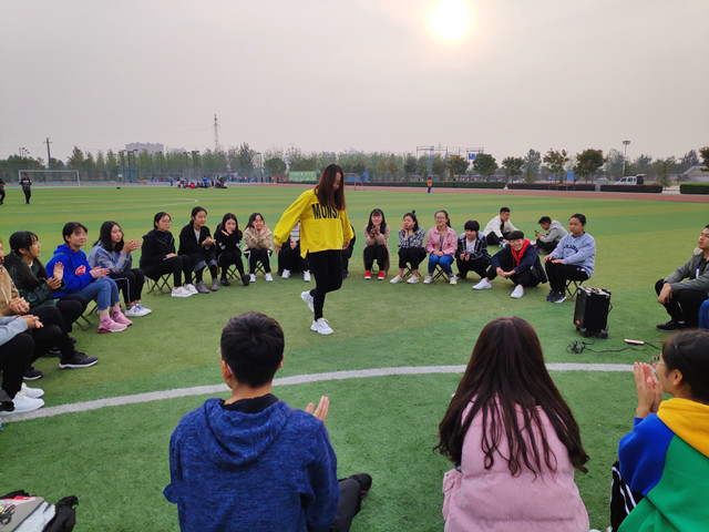 【完满班级】团结一心 创享青春——淬炼商学院十月完满班级主题活动（六十七）