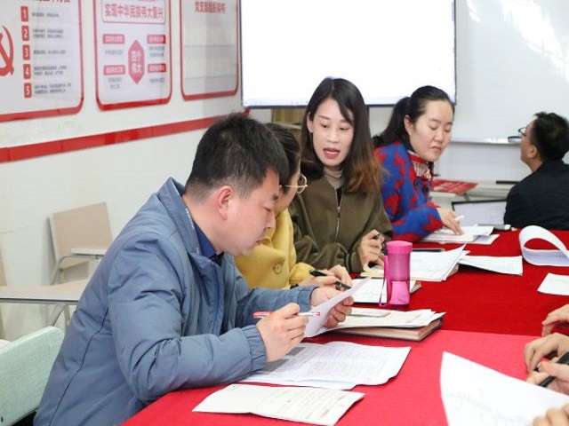 加强专业教育 提升完满力量——智能工程学院2020-2021学年第二学期完满教育与专业教育深度融合专题会议