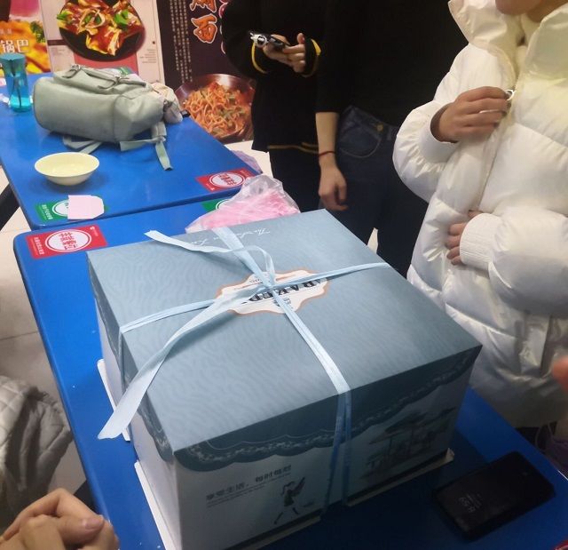 【完满班级】冬至一家亲 团员包饺子——食品与环境学院动医1903完满班级活动