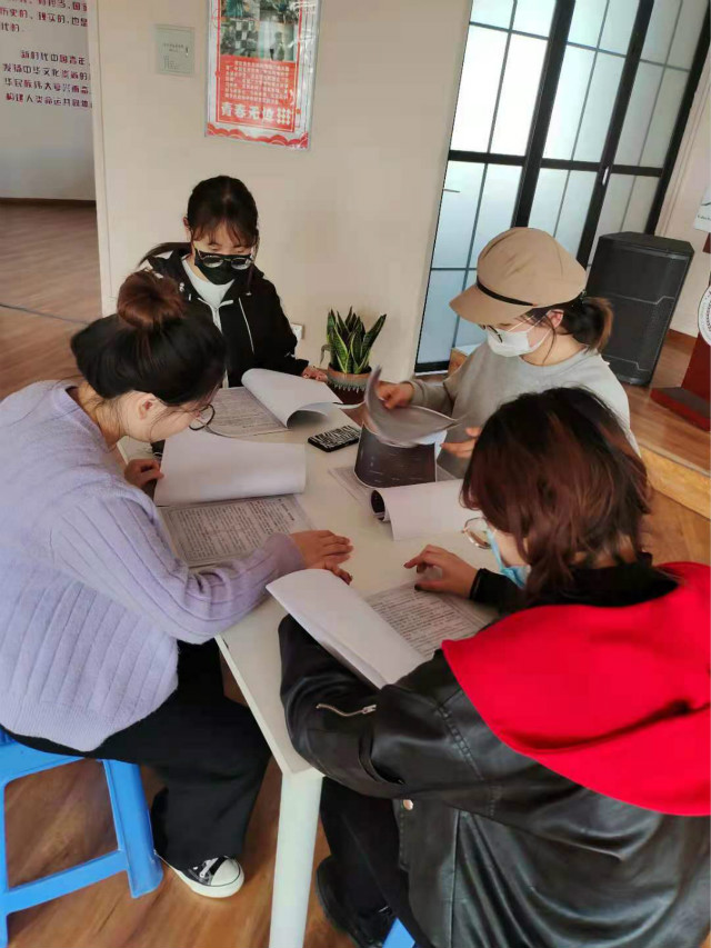 【完满班级】 舞动少年青春 展示自我激情——外国语言文学系英语2003班、英语2007班完满班级活动