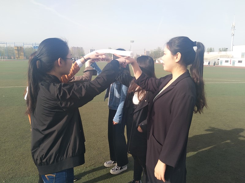 【完满班级】扬阳光气魄 展青春姿态——外语系举办4月完满班级活动