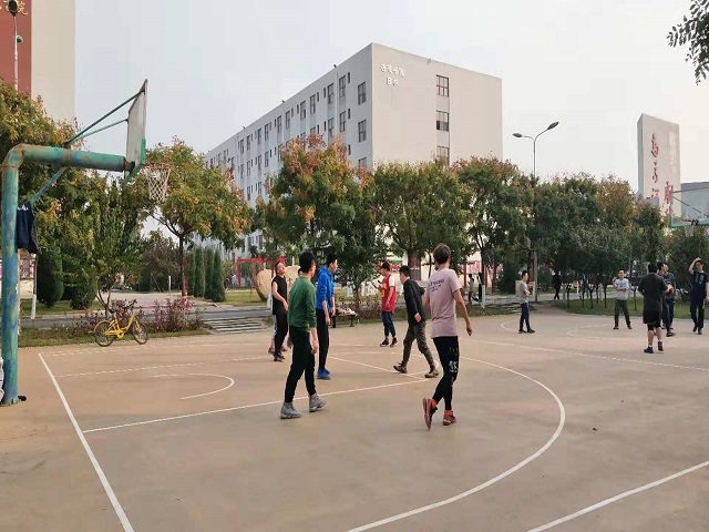 【完满教育】勇往直前 青春永驻——淬炼商学院十月完满班级主题活动（二十四）