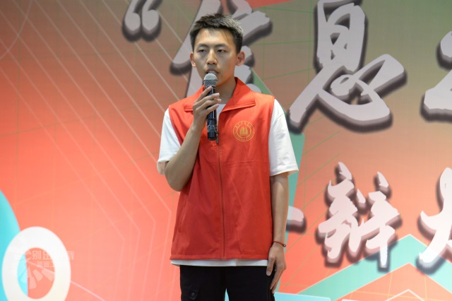 完满征途 星耀信院——2022-2023学年“信息之星”答辩大会