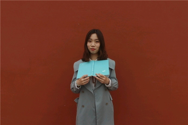 闪光的信院第265期：一口气通过四六级+初会 滑板女孩的这半年有点“溜”！