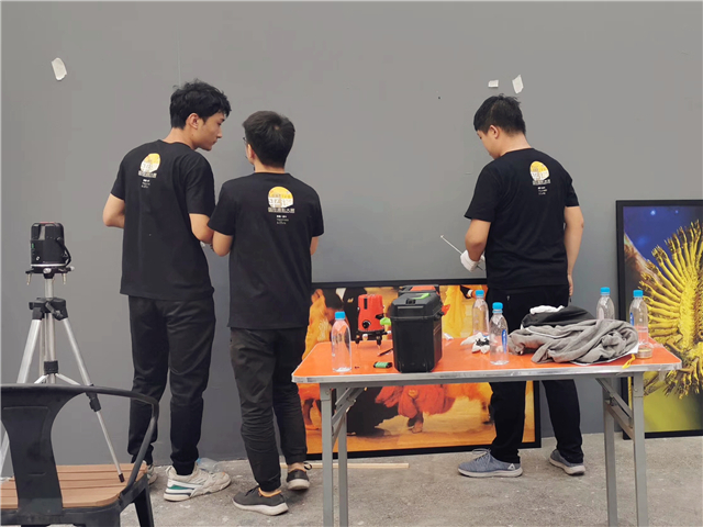 我校远景学子连续三年助力平遥国际摄影展