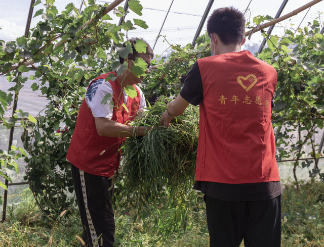 【暑期社会实践】奋斗&nbsp;新时代劳动者的最美姿态 ——大数据学院、信息工程学院基地回访活动