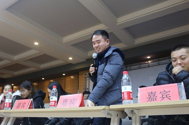 触摸旋律起舞 指间徜徉艺术 ——食品与环境学院第一届“梦飞翔”舞蹈大赛
