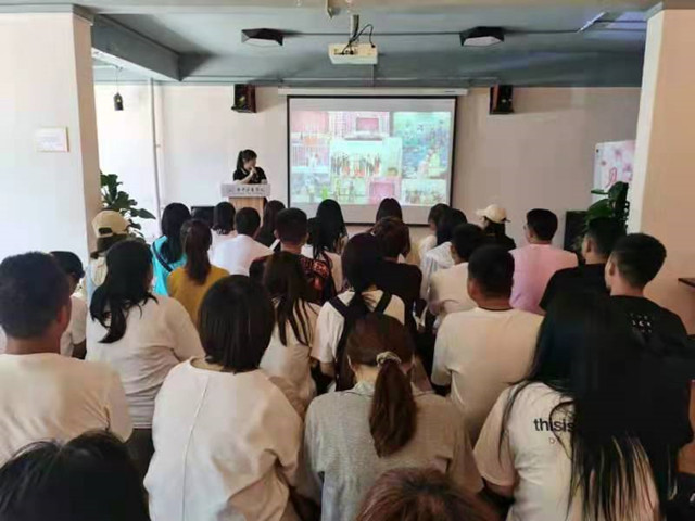 学长计划第877期:微光馥郁芳华 艺术点亮人生——经济与管理学院开展“舞动青春 艺术年华”学长计划第九期第十五讲