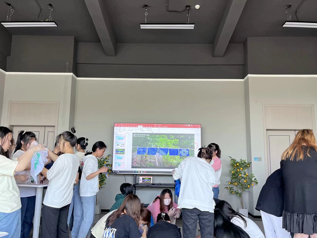 踔厉奋发新征程 劳动铸就中国梦——商务英语学院五月下旬完满团支部活动集锦