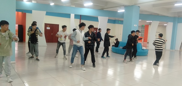 【完满班级】博生命之极限 铸青春之辉煌——大数据学院、信息工程学院计科2004班