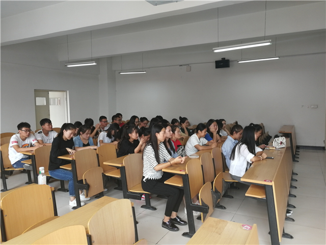 【完满班级】舞动青春  激情九月——淬炼商学院“艺”动青春主题活动（三十九）