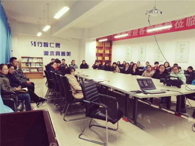 以心为媒 求完满百态 索光影校园——第八期“创客视界·传媒沙龙”技术培训会成功举办